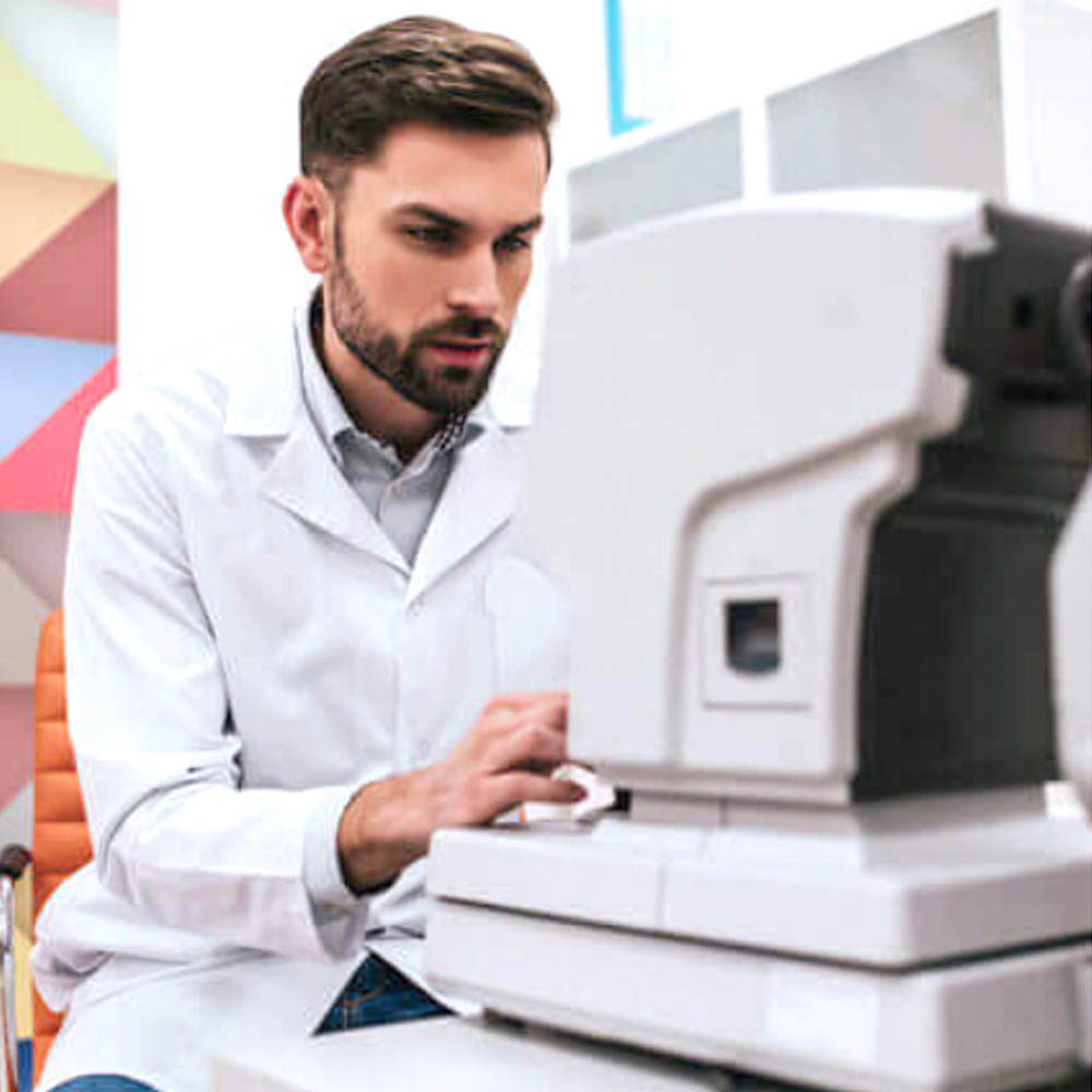 optometrist in Cumberland